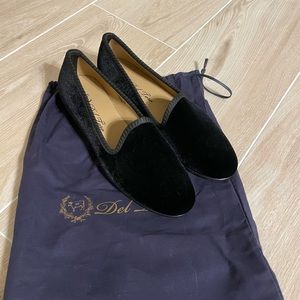 Del Toro Black Loafers Size 7